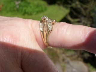 Vintage 14K Solid Yellow Gold Ladies Diamond Ring Size 5.  5 (?) 2
