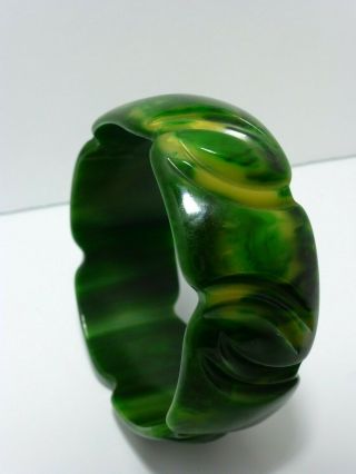 Vintage Bakelite Green And Yellow Marbled Carved Bangle Bracelet