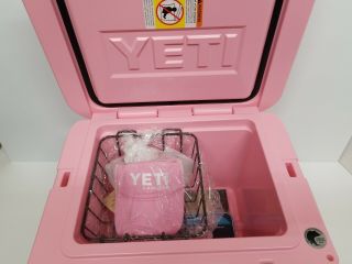 YETI Tundra 35 PINK Cooler -.  RARE bonus Pink Hat 4