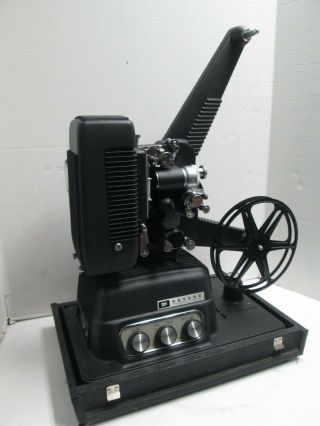 Vintage 16mm Revere Sound Movie Projector Model Spr64 With Case