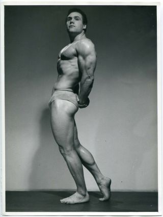 Rare Vintage 7x9.  5 Arax Of Paris Competitive Bodybuilder Pierre Vandervondelen