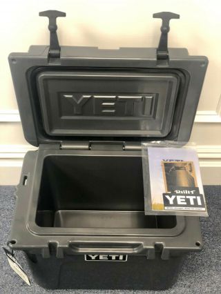 Very Rare Yeti Roadie 20 YR20 Cooler Charcoal Limited Edition 3