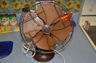 Vintage Emerson 6250 K Small Oscillating Fan Well