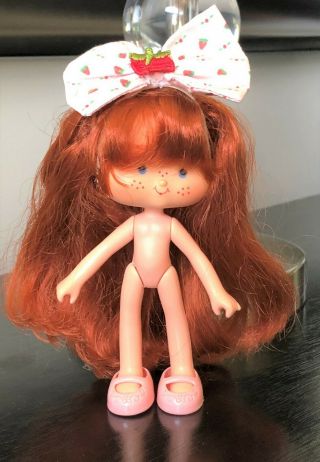 Vintage Strawberry Shortcake Herself Berrykin Doll