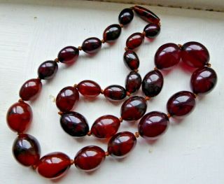 Art Deco Marbled Cherry Amber Bead Knotted String Necklace 21 1/2 " 60 Grams