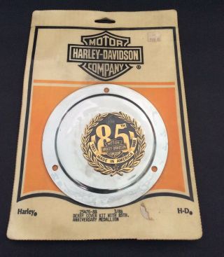 Harley - Davidson 85th Anniversary Medallion Vintage Derby Cover 25476 - 88