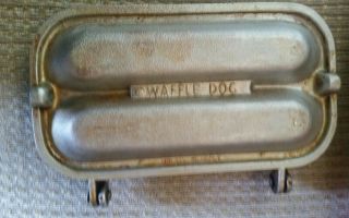 Vintage antique Waffle Dog Iron EXTREMELY RARE.  Cast Iron. 6