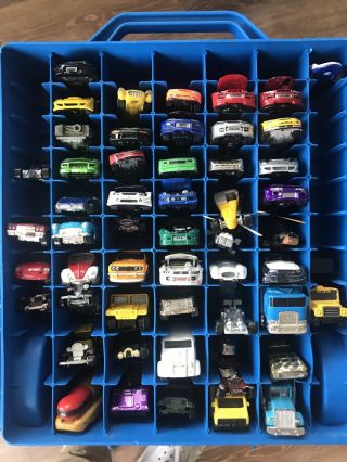 Hot Wheels 100 Car Carry Case Roller With 87 Hot Wheels - Vintage Hot Wheels.