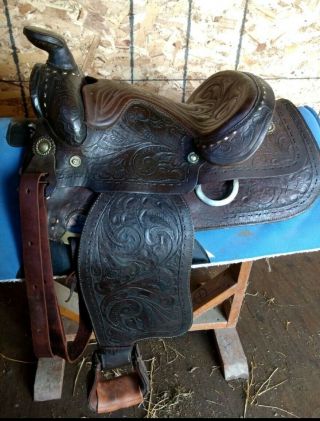15 " Western Roping Saddle,  Usable Vintage Horse Saddle Solid &