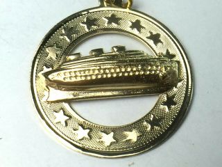 Cool 14k Yellow Gold Passenger Ship With 3 Chimney Sailor On Board.  2.  9gm.