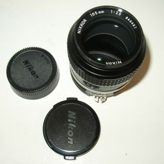 Vintage Nikon Nikkor Camera Lens w/ Caps 105mm 1:2.  5 846461 $420 3