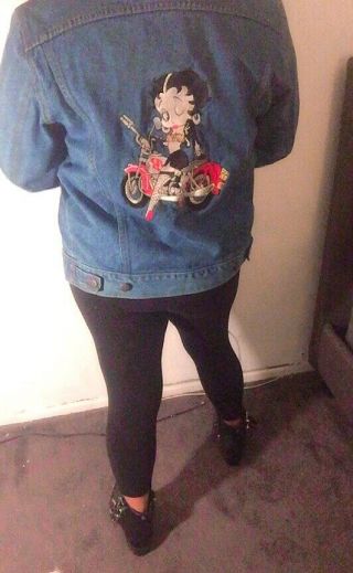 Betty Boop Vintage Jean Jacket Size Fits :m/l Near Perfect