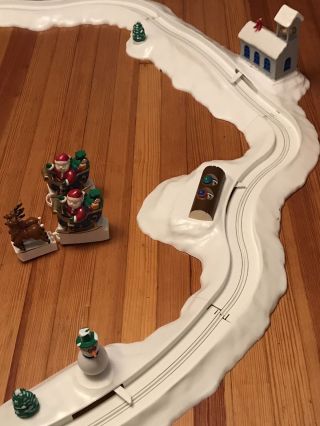 vtg Mr Christmas Santa’s Sleigh Ride train 2 Santas.  Track Animated RARE 7