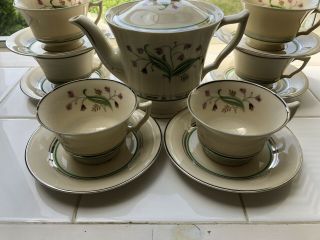 Vtg Syracuse Old Ivory Coralbel O.  P.  Co.  Platinum Teapot 6 Footed Cups & Saucers