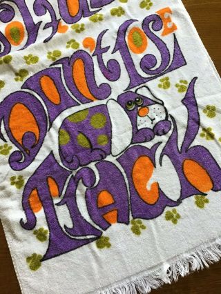 2 Vintage Retro 60’s Hippie “don’t Lose Track” Velvet Terry Bath Towels Nos