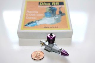 Rare Valentine ' s DiVa RR 0.  098 cc Diesel Disc Valve Racing Model Engine,  NIB 2