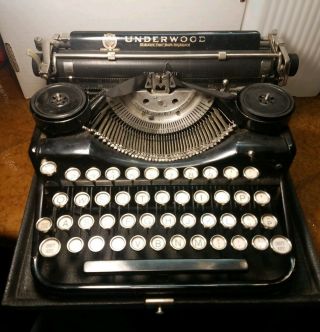 Underwood Standard Four Bank Keyboard Portable Typewriter 1920 