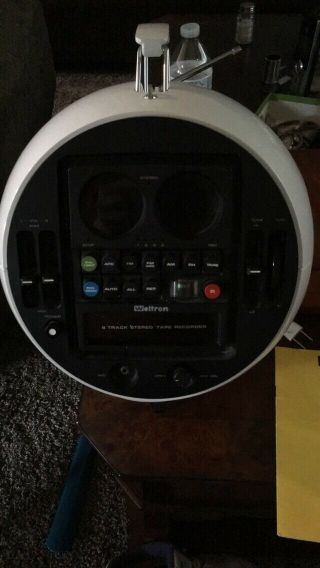 Weltron 2010 Space Ball Am/fm Stereo 8 - Track Recorder Space Rare Model