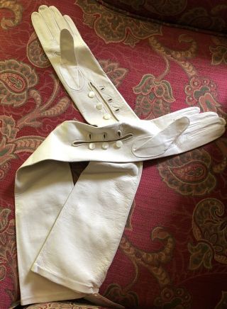 Neiman Marcus 23” Long Ivory Kid Leather Opera Gloves Size 6.  5 Silk Lined
