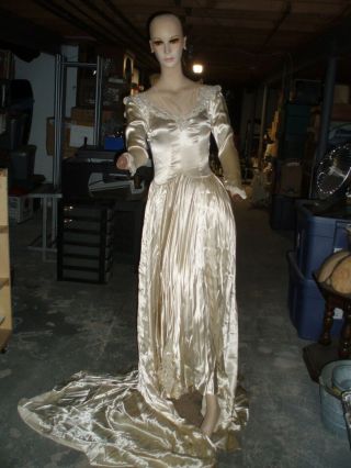 Vintage 1940s Ivory Satin Wedding Dress Gown Size 3 -