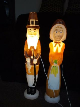 2 Vtg Thanksgiving Pilgrim Blow Mold Don Featherstone Decor Man Woman Thin Tall.