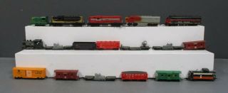 Marx Ho Scale Vintage Diesel Locomotives & Freight Cars [18]