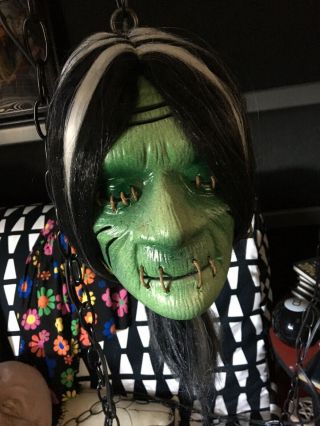 Vintage 70s RARE Swag Shrunken Head Hanging Lamp Halloween Spooky Voodoo Gothic 2