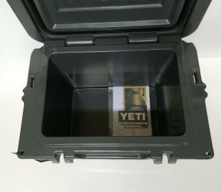 YETI Roadie 20 CHARCOAL Cooler - in open box.  RARE Authentic. 5