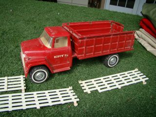 Vintage Ertl Pressed - Steel International Harvester Stake Bed Truck