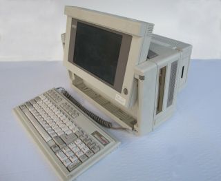 Vintage 1987 Compaq Portable Iii Computer 2660 With External Expansion 2662 A
