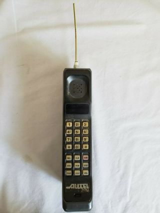 Vtg Rare Motorola Alltel Mobile Thick Brick Cell Phone F09pyd8337ag