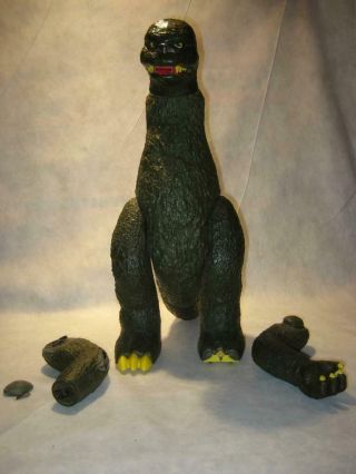 Vintage 1977 Toho Godzilla Shogun Warriors Action Figure