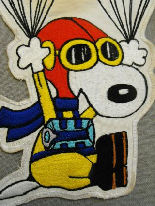 VINTAGE SNOOPY RED BARON FLYING ACE IN PARACHUTE PATCH HUGE 2