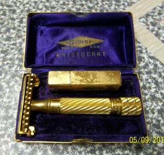Old Vintage Gillette 1930 ' s Gold Tone Aristocrat Safety Razor Set & Case 7