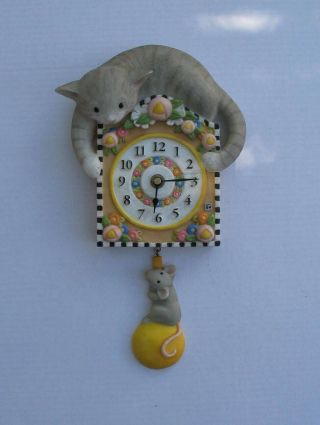 Mary Engelbreit Vtg 2000 Cat & Mouse Pendulum Clock (rare & Unique)