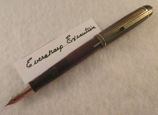 Vintage Eversharp Executive Skyline Fountain Pen,  C.  1941 - 1949,  Dubonnet Red