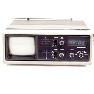 Vintage Panasonic Model Tr - 5020 1979 Portable Tv & Radio E30