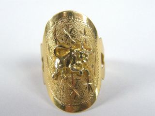 Vintage Taurus The Bull Zodiac Solid 18k Yellow Gold Diamond Cut Large Ring