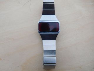 Vintage Beltime Red Led Brushed Stainless Steel Digital Wrist Watch