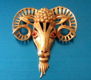 Rare Vintage 2 1/2 " X 2 " Signed Florenza Ram Head Gold Tone Brooch F025