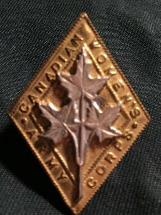 Canadian Women’s Army Corps Canada Cap Badge Wwii Cwac Hat Brass Bi - Metal