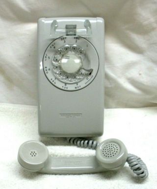 Vintage Stromberg Carlson Medium Gray Wall Rotary Telephone W/wire Hookup