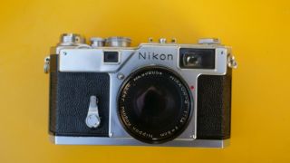 Vintage Nikon S Rangefinder 35mm Camera With F - 5cm Lens And 43mm Uv Filter