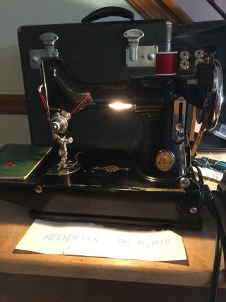 Vintage 1935 Singer 221 - 1 Featherweight Sewing Machine