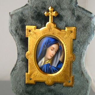 Vintage French Holy Water Font with Shell and Image of the Virgin Mary 2