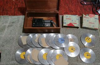 Thorens Vintage Wind Up Music Box With 21 Metal Discs Made In Switzerland