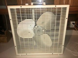 Vintage Lakewood Model S - 23 3 Speed Box Fan - Tan 2