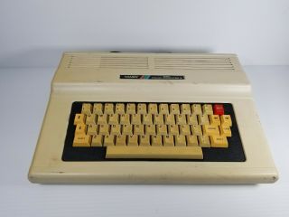 Tandy 128K Color Computer 3 Mod 26 - 3334 Vintage Boot Up 2