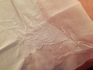 Vintage MARGHAB Tablecloth And 4 Napkins Linen Plus Organdy Gorgeous WHEAT 2
