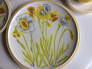 Vintage Mikassa Daffodils Eight 5 Piece Place Settings
